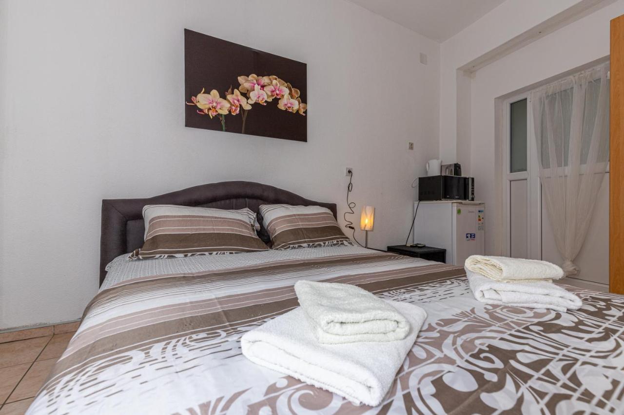 Apartmani Gabrijela Crikvenica Exterior foto