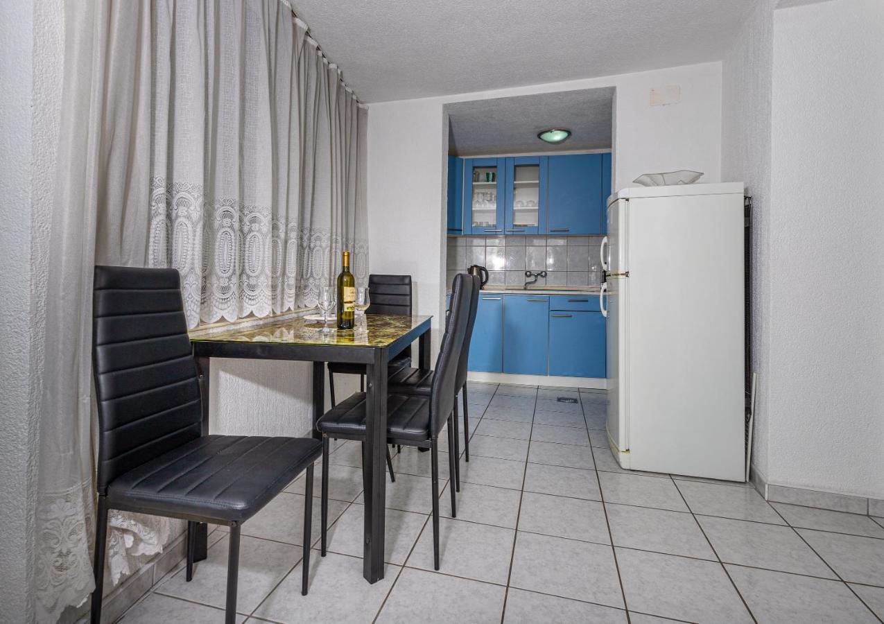 Apartmani Gabrijela Crikvenica Exterior foto