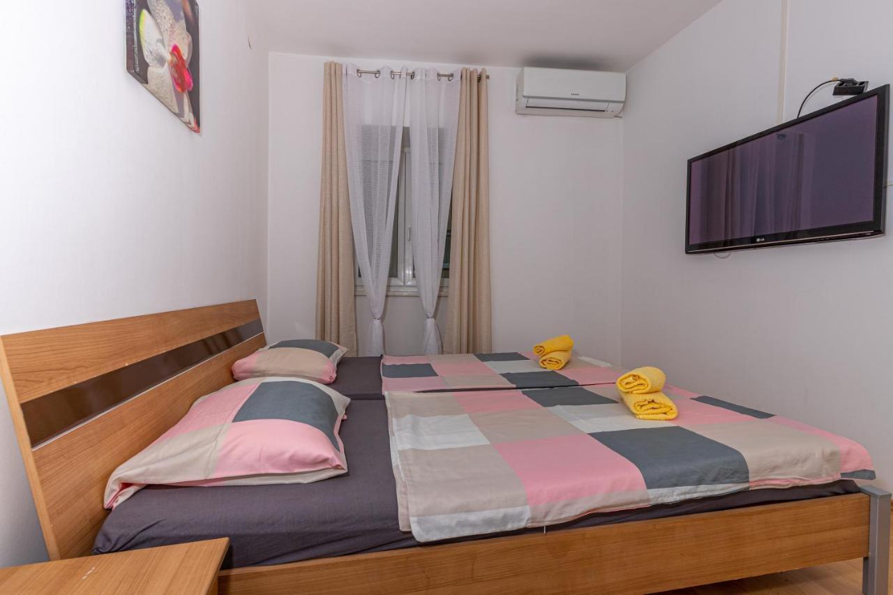 Apartmani Gabrijela Crikvenica Exterior foto