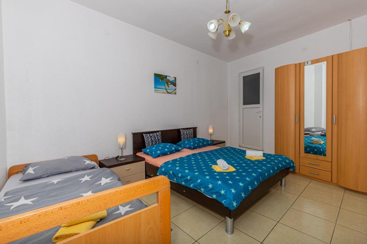 Apartmani Gabrijela Crikvenica Exterior foto