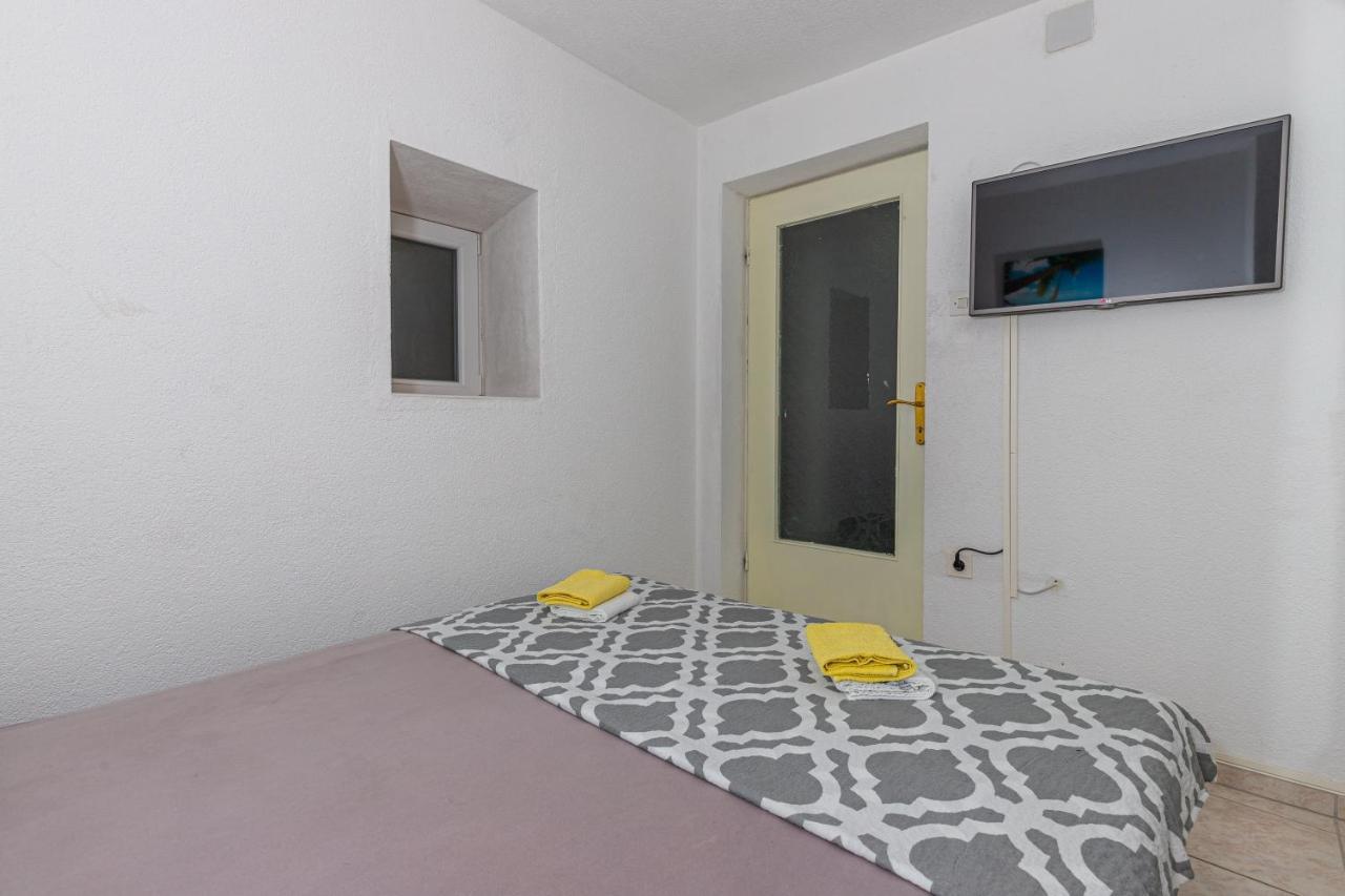 Apartmani Gabrijela Crikvenica Exterior foto